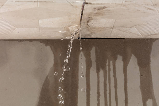 Professional Burst Pipe Cleanup technician working in Aberdeen, OH